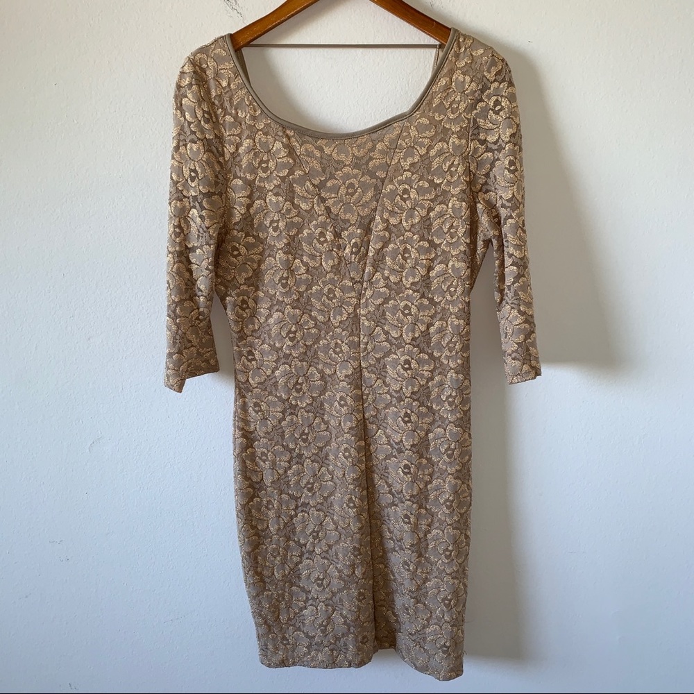 Crece Gold Floral Lace 3/4 Sleeve Dress
